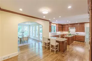 10685 Oxford Mill Cir, Johns Creek, GA 30022 - Photo 21
