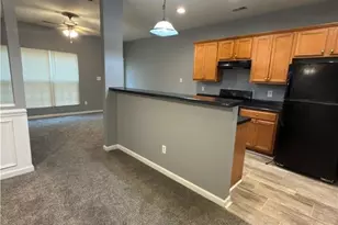 549 Maggie Ln, Jonesboro, GA 30238 - Photo 3