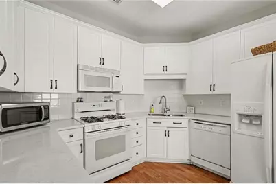 215 Pickets Row, Peachtree City, GA 30269 - Photo 11