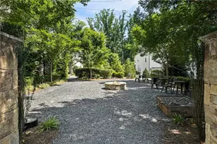 300 Banbury Crossing, Alpharetta, GA 30009 - Photo 45