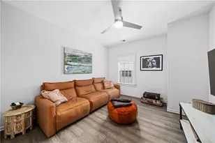300 Banbury Crossing, Alpharetta, GA 30009 - Photo 33