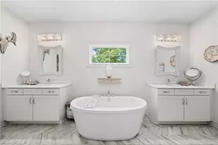 300 Banbury Crossing, Alpharetta, GA 30009 - Photo 27
