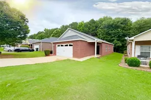 136 Astilbe Meadow Dr, Locust Grove, GA 30248 - Photo 5