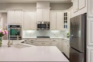 320 Valley Brook Way NE, Atlanta, GA 30342 - Photo 7