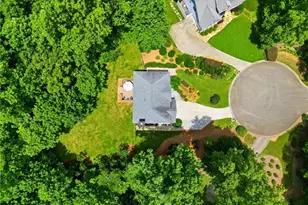 6955 Black Fox Ln, Cumming, GA 30040 - Photo 3