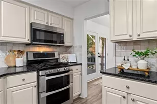 1025 Pine Grove Dr, Alpharetta, GA 30009 - Photo 17