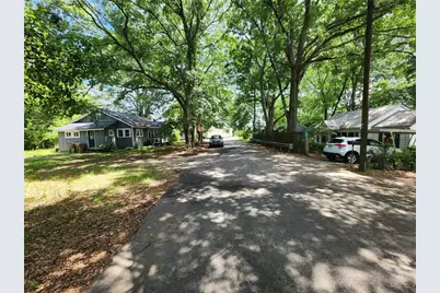5308Is Tanner Street, Flowery Branch, GA 30542 - Photo 3