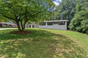 3138 Esther Dr, Gainesville, GA 30504 - Photo 3