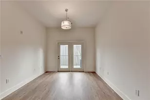799 Hammond Dr, Atlanta, GA 30328 - Photo 19
