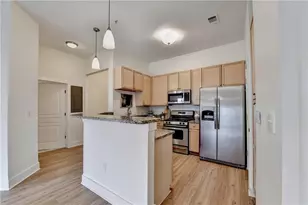 799 Hammond Dr, Atlanta, GA 30328 - Photo 13