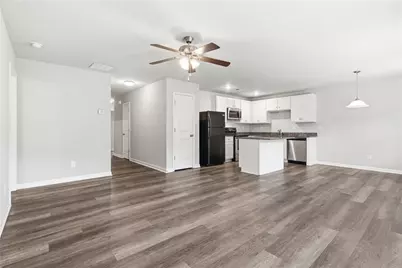 121 W Lexington Avenue, Griffin, GA 30223 - Photo 7