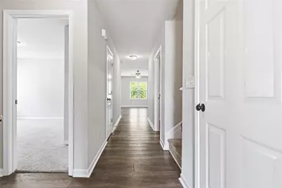 121 W Lexington Avenue, Griffin, GA 30223 - Photo 3