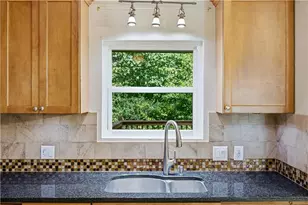 1805 Queen Anne Ct, Atlanta, GA 30350 - Photo 7