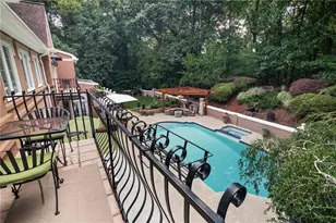 135 Lameloise Ln, Atlanta, GA 30327 - Photo 39