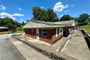 718 Hill St, Forest Park, GA 30297 - Photo 3