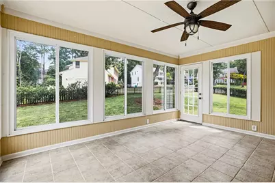 2571 Meadowglen Trail, Snellville, GA 30078 - Photo 9