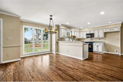 2571 Meadowglen Trail, Snellville, GA 30078 - Photo 5