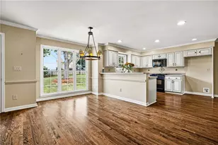 2571 Meadowglen Trail, Snellville, GA 30078 - Photo 5