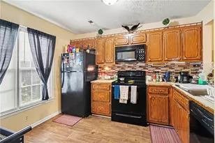 1674 Hunting Creek Dr, Conyers, GA 30013 - Photo 7