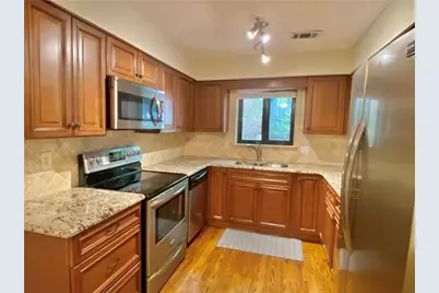 1148 Riverbend Club Drive SE, Atlanta, GA 30339 - Photo 9