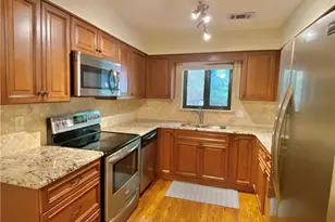 1148 Riverbend Club Dr SE, Atlanta, GA 30339 - Photo 9