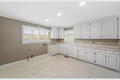 210 Wildwood Drive, Cartersville, GA 30120 - Photo 17