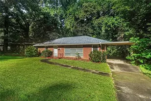 2841 Cloverhurst Dr, Atlanta, GA 30344 - Photo 3
