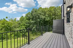 337 Sugarview Rd, Sugar Hill, GA 30518 - Photo 35