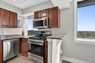 2479 Peachtree Rd NE, Atlanta, GA 30305 - Photo 5