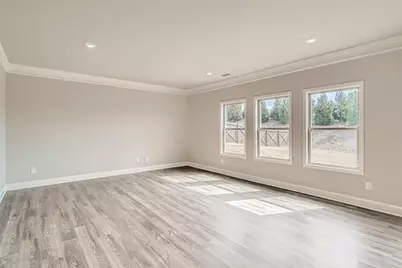 6811 Lancaster Xing, Flowery Branch, GA 30542 - Photo 9