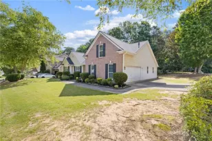 1755 Charleston Oak Cir, Lawrenceville, GA 30043 - Photo 7