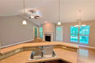 4780 Lost Creek Dr, Gainesville, GA 30504 - Photo 5