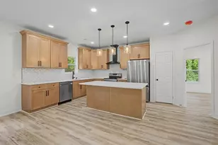 4621 Ashmore Dr, Forest Park, GA 30297 - Photo 9