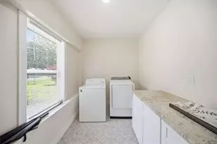 1721 W Austin Rd, Decatur, GA 30032 - Photo 17