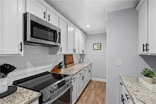 2190 Dresden Green NW, Kennesaw, GA 30144 - Photo 15