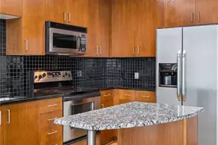 943 Peachtree St NE, Atlanta, GA 30309 - Photo 9