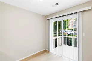 301 Bridge Ln SE, Smyrna, GA 30082 - Photo 15
