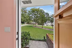 4100 Shawnee Ln NE, Brookhaven, GA 30319 - Photo 3