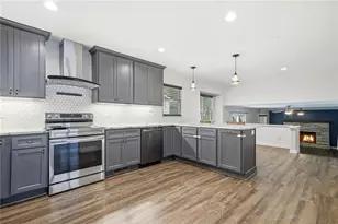 1170 Trailmore Dr, Roswell, GA 30076 - Photo 7