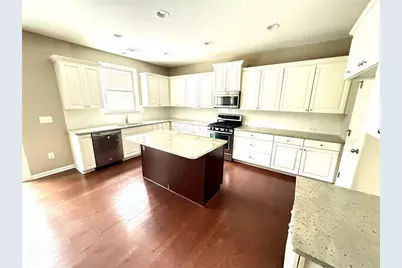 10570 Haynes Valley Court, Alpharetta, GA 30022 - Photo 5