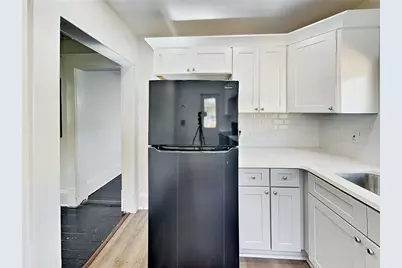 12 S Eugenia Place NW, Atlanta, GA 30318 - Photo 5