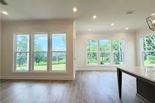 624 Silva St, Cumming, GA 30040 - Photo 9