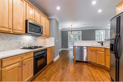 1660 Emory Place Drive NE, Atlanta, GA 30329 - Photo 11