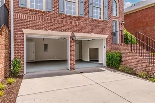 1660 Emory Pl Dr NE, Atlanta, GA 30329 - Photo 3