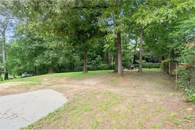 2324 Elmwood Circle, Atlanta, GA 30339 - Photo 25