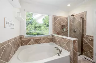 6261 Sparkling Cove Ln, Buford, GA 30518 - Photo 41
