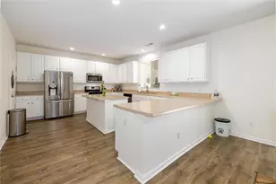 6261 Sparkling Cove Ln, Buford, GA 30518 - Photo 19