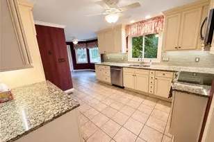 3176 Country Club Ct, Kennesaw, GA 30144 - Photo 13