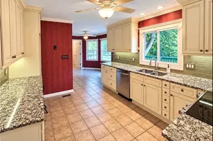 3176 Country Club Ct, Kennesaw, GA 30144 - Photo 7