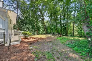 1714 S Johnson Ferry Rd NE, Atlanta, GA 30319 - Photo 19